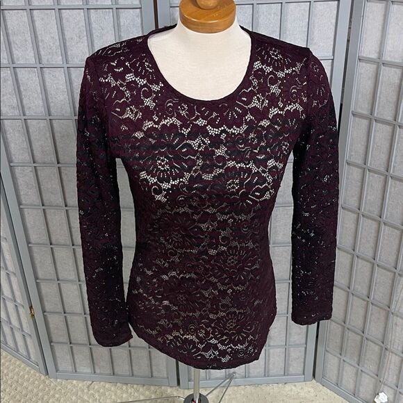 Tristan Burgundy Floral Lace Top - Picture 1 of 5